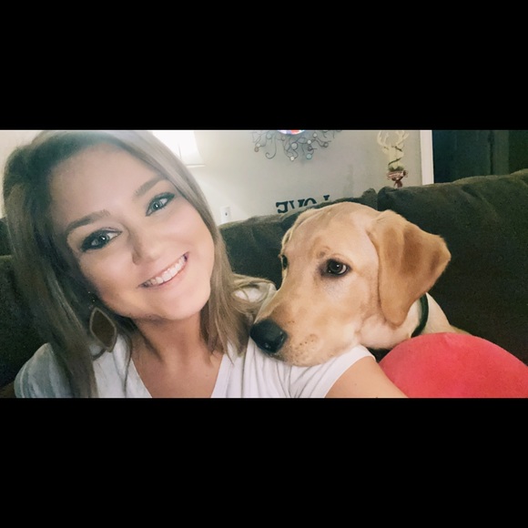 Meet your Posher, Lacey - Picture 1 of 1